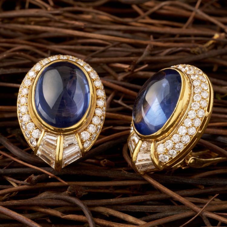 Bulgari No Heat Ceylon Sapphire and Diamond Earrings, 18 Karat Yellow Gold